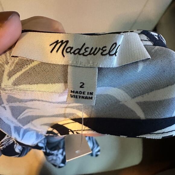 NWT- Madewell Floral Crisscross Back Top - Picture 3 of 3